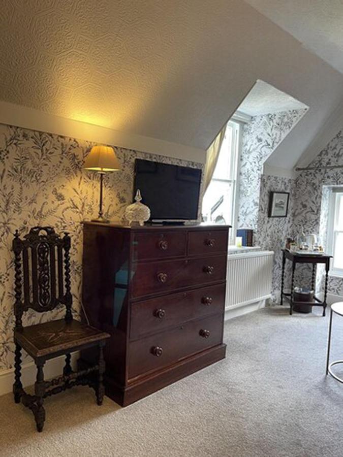 Highcliffe House Bed & Breakfast Lynton Bagian luar foto