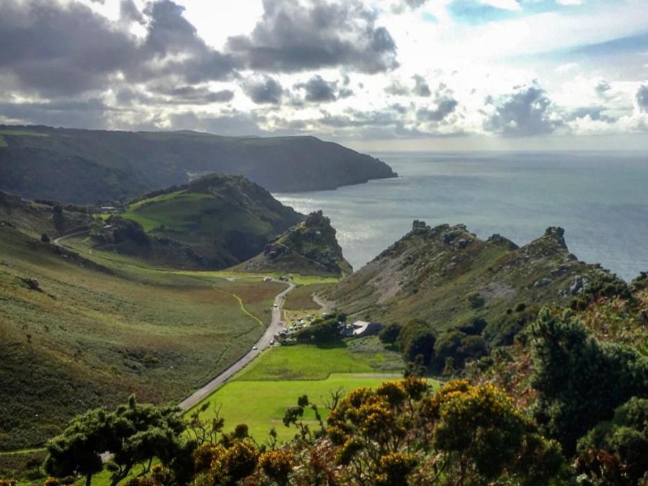 Highcliffe House Bed & Breakfast Lynton Bagian luar foto